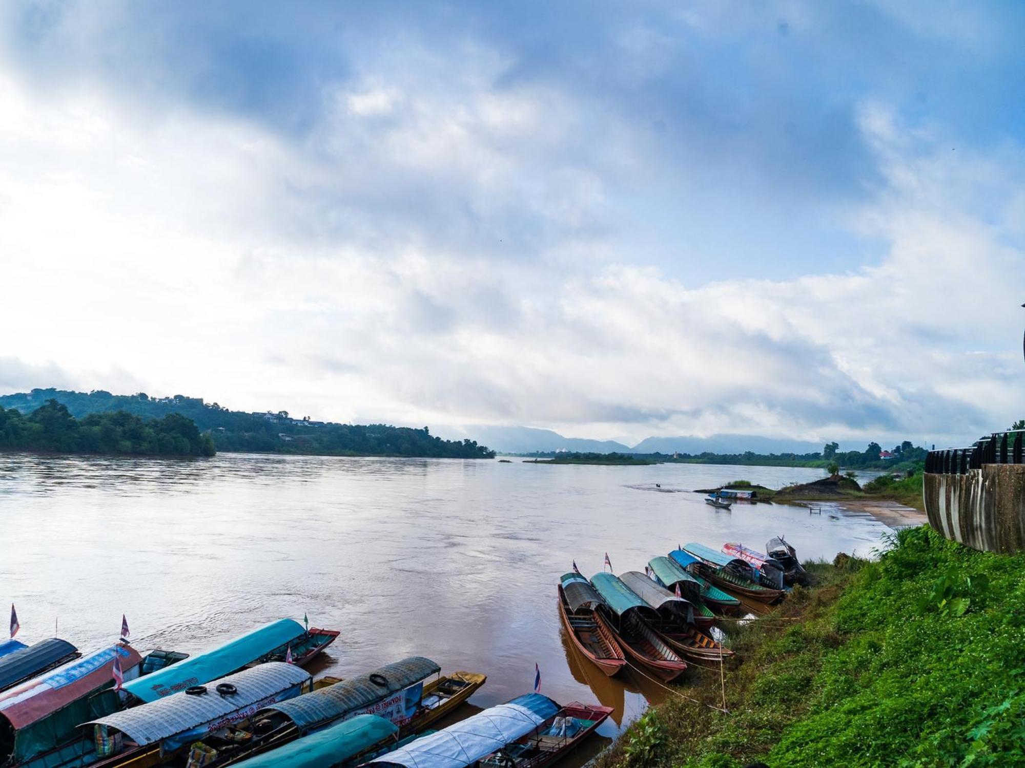 Fortune Riverview Hotel Чианг Кхонг Экстерьер фото