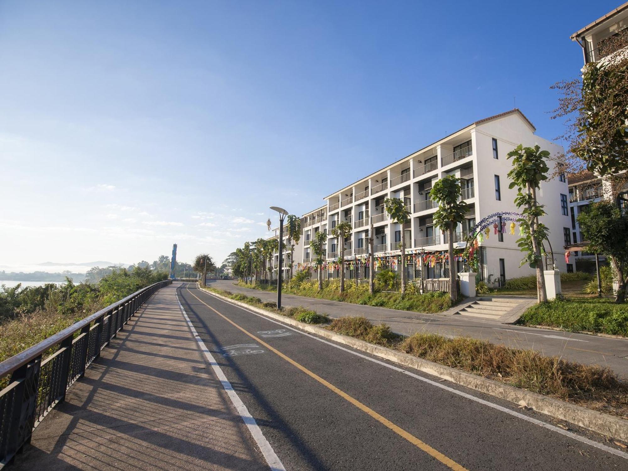 Fortune Riverview Hotel Чианг Кхонг Экстерьер фото